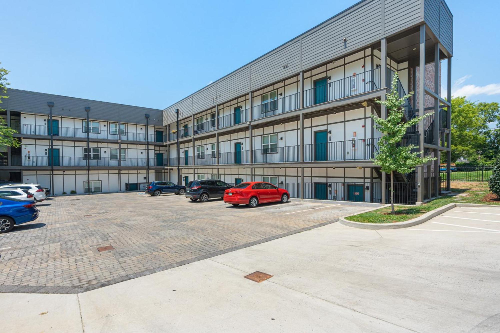 Modern Nashville Condo 5 Beds -3 Miles To Downtown Exterior foto
